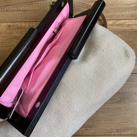 Juicy Couture Linen Crossbody - Picture 4 of 5